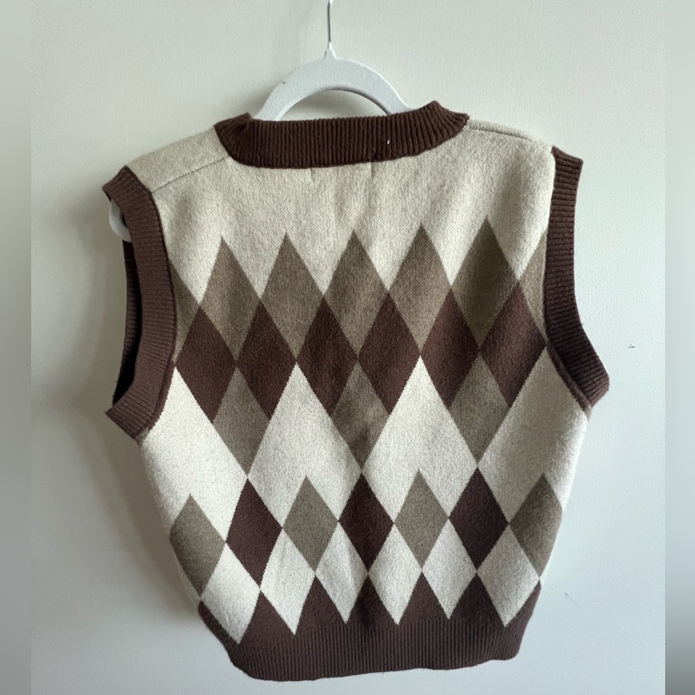 Sweater vest - Picture 2 of 3